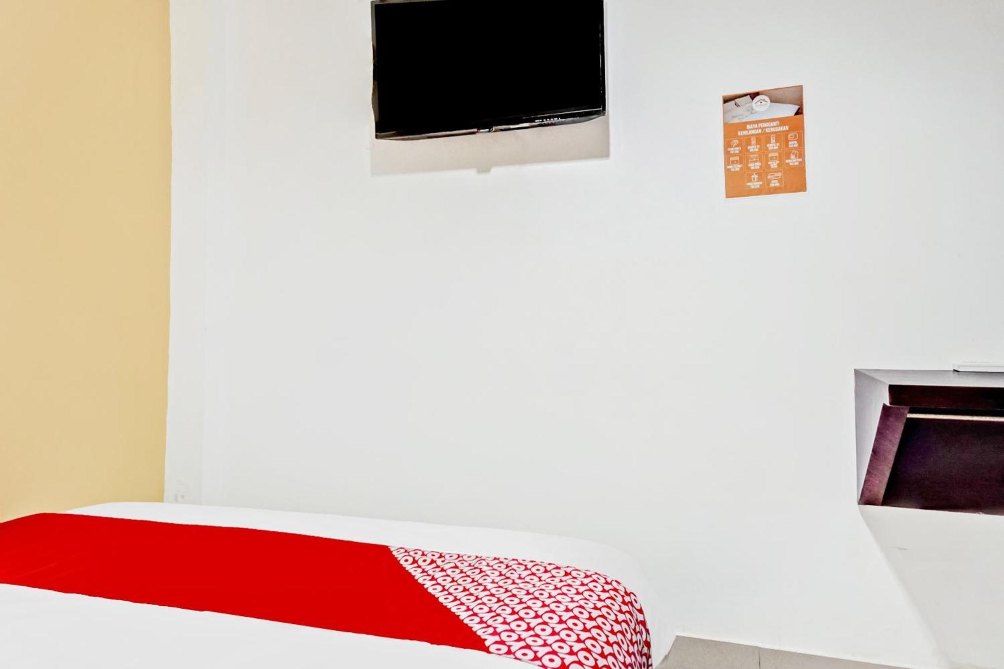 Super Oyo 90692 Point Hostel Jakarta Extérieur photo