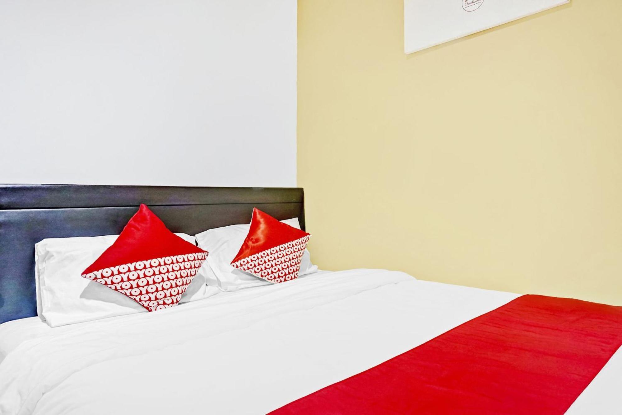 Super Oyo 90692 Point Hostel Jakarta Extérieur photo